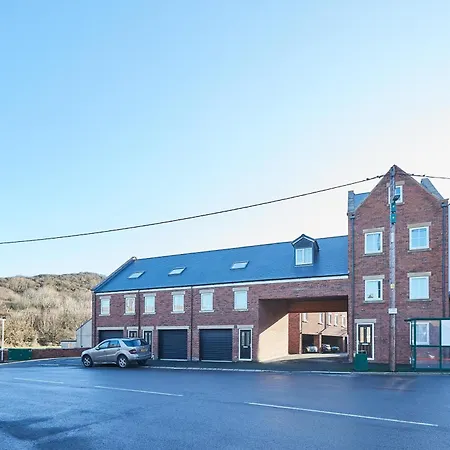 Walk 9 * Skinningrove